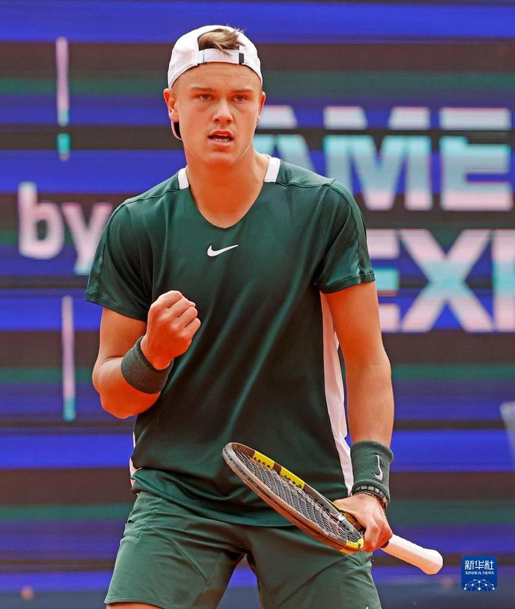 这引发了一 这引发了一