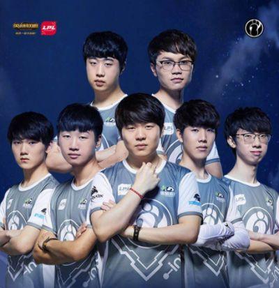 随着两个赛 随着两个赛